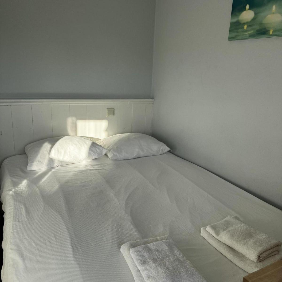 Hotel-Pension Ouddorp Room photo